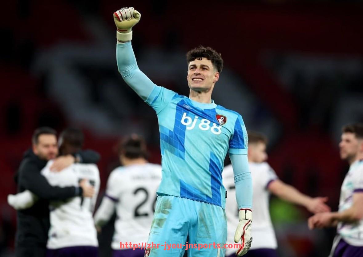 jiuyou九游娱乐-世俱杯场上分工混乱导致配合失误的关键球员表现研究